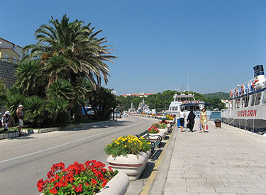 Rab Hafenpromenade